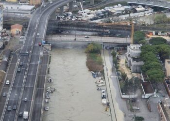 Maltempo sulla costa, allagamenti e situazioni critiche: allerta meteo della Protezione civile su tutta la regione (foto)
