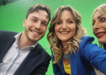 Le bugie degli uomini si fanno community: quando le corna diventano fenomeno social