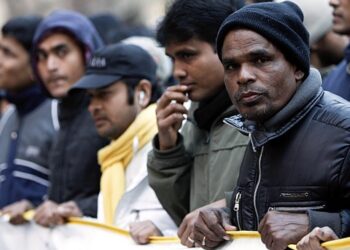 Intesa tra Regione e prefetture per inserire gli stranieri nel mondo del lavoro