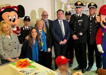 Centro regionale di diabetologia pediatrica, una grande festa per i bimbi con Adricesta e i carabinieri