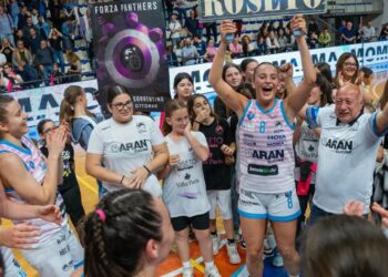 Le Panthers Roseto battono Udine in un Pala Maggetti gremito e conquistano la finale playoff