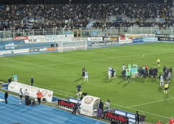 Play off, clima bollente per la sfida Pescara-Vis Pesaro: settore ospiti già esaurito