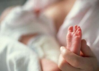 Mamma sola dopo il parto, Tollis: il reparto assicura piena assistenza con infermiere e ostetriche