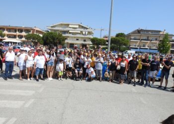 “Alba su di Giri”: Alba Adriatica e Corropoli incantate dalla sfilata delle auto e moto d’epoca