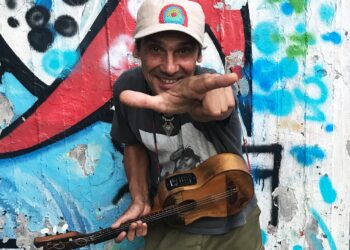 Manu Chao live a Pescara: il 7 agosto il suo concerto acustico al Parco Di Cocco