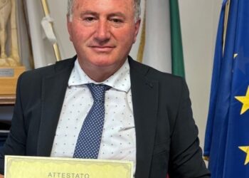 Progetto Polis: consegnata ai sindaci dei comuni della provincia dell’Aquila una pergamena di ringraziamento