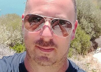 Il grande cuore di Camillo Cantoli, muore a 55 anni per salvare due bambini in mare: malore fatale