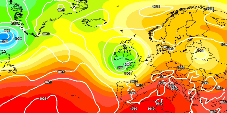 La giornata di Domenica a 500 hpa secondo il modello europeo ECMWF. Giornata che appare molto calda e stabile su tutta la regione