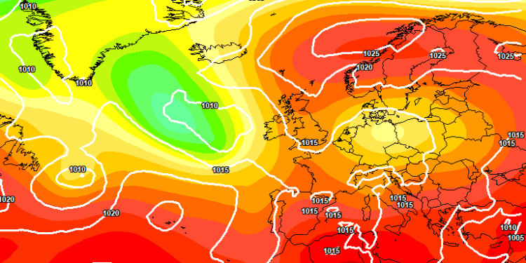Secondo il modello europeo ECMWF, a 500 hpa Domenica 13, la situazione potrà essere questa che vede una goccia molto instabile e fresca sull'Europa centrale, con piogge sull'arco alpino e buona parte del nord. In Abruzzo cielo tra poco nuvoloso e spiccatamente variabile nel corso del pomeriggio