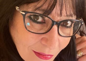 Violento schianto tra due auto, muore la 55enne Lorella Farinosi