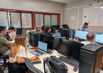 A L’Aquila c’è una scuola post diploma dove si studia per lavorare. E si lavora davvero!