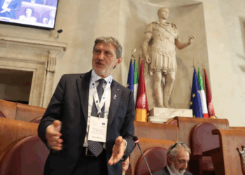 Marsilio, “Transizione Ue non penalizzi Stellantis e famiglie abruzzesi”