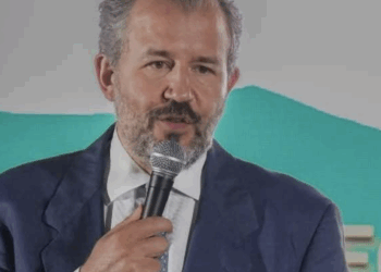 Tre ordini del giorno bocciati in Consiglio a Pescara: scontro tra maggioranza e opposizione