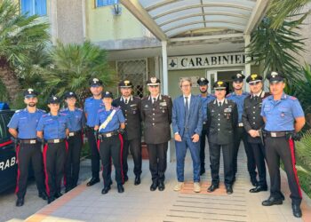 Generale Neosi in visita alla Stazione dei Carabinieri di Roseto: al centro l’impegno sul territorio e la nuova Caserma