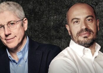 “Mi ritorna in mente”, all’Aquila lo spettacolo di Mario Giordano e Gianluigi Paragone