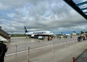 Maltempo, pioggia e vento a Pescara, dirottati due voli