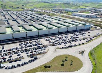 Crisi Stellantis Atessa: allarme PD, “bomba sociale” a rischio 1.500 posti. Chiesto tavolo nazionale