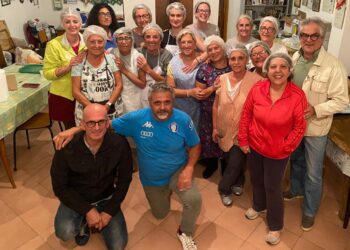 Il gusto della storia e del futuro: la Pizza Fritta di Alfedena unisce generazioni e volontari