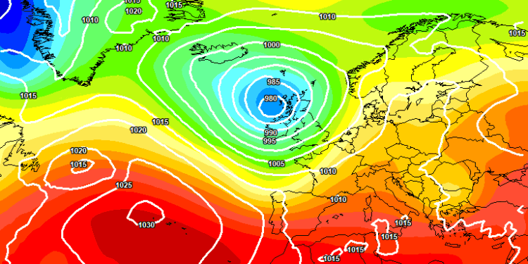 La situazione a 500 hpa secondo il modello europeo ECMWF prevista per le ore 14:00 di Domenica 31 Agosto. Tempo stabile e soleggiato sulla nostra regione e temperature in leggero aumento nei valori massimi