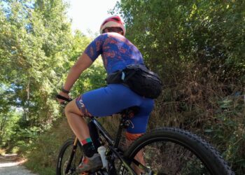 Sport, natura e scoperta del territorio: a Tornimparte la settima tappa del Ciclo Tour Abruzzo