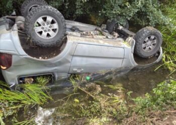 Precipita con il fuoristrada nel fiume e perde la vita