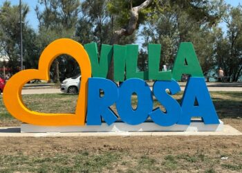 Un nuovo punto selfie sul lungomare sud di Villa Rosa