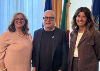 Solidarietà e speranza: mostra fotografica all’Aurum a sostegno dei piccoli prematuri