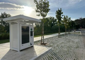 A Manoppello arriva il Mangiaplastica: l’eco compattatore è stato sistemato nelle vicinanze di Parco Arabona