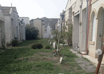 Cimitero di Vasto nel degrado: la Lega denuncia “tombe davanti alle cappelle, calpestati decoro e memoria”