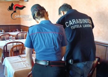 Denunciato cuoco in malattia sorpreso a lavorare in un altro ristorante a Teramo