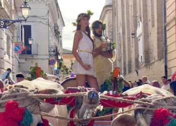 Nel fine settimana di Cantine e Cortili torna a Città Sant’Angelo la sagra dell’Uva