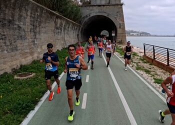 Il 26 ottobre la Costa dei Trabocchi Half Marathon illumina Ortona e la riviera adriatica