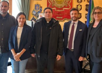 Il nuovo parroco di Colleranesco incontra in municipio il sindaco e la Giunta