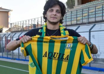 Il portiere subisce gravi lesioni durante la partita, milza asportata. La società: questo non è calcio