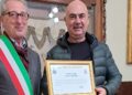 In pensione dopo 30 anni al servizio della città, al Maresciallo Risio una targa dal Comune