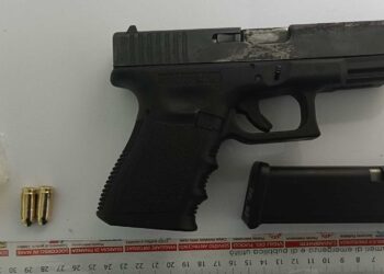 Armato di pistola nella sala slot, dipendenti e clienti chiamano i carabinieri: arrestato 44enne