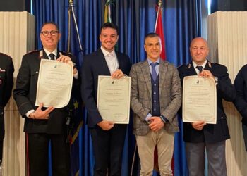 Pergamene di Valore Civico: l’Abruzzo riconosce tre esempi di coraggio, umanità e senso del dovere