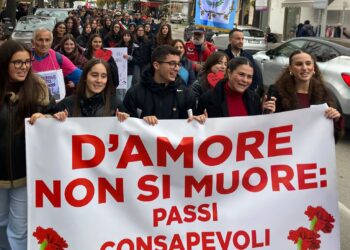 Roseto degli Abruzzi alza la sua voce contro la violenza di genere