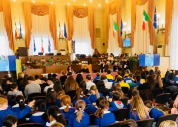 Pescara celebra la Giornata dei Diritti dell’Infanzia con 230 studenti in Comune