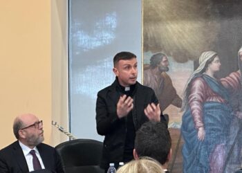 All’Aquila svelato il restauro de La Visitazione, la pala d’altare della chiesa di San Francesco di Paola