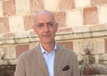 Il mondo del giornalismo in lutto per la scomparsa di Roberto Ettorre, domani i funerali