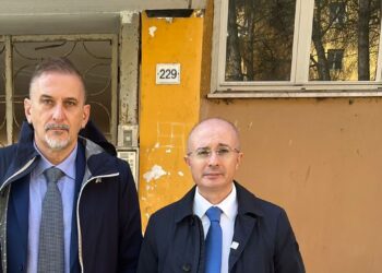 Pescara, intimidazione a Pettinari e Di Pillo durante diretta nel “fortino della droga”