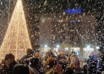 Il Natale a Città Sant’Angelo, tra luminarie, mercatini, cineproiezioni e concerti