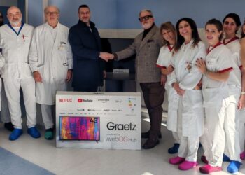 Pneumologia Teramo, la ditta Patella dona 14 televisori per le stanze di degenza