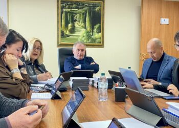 Provincia dell’Aquila approva bilancio 2026-2028 con investimenti su infrastrutture e servizi