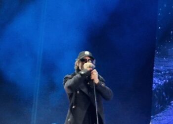 Irama incanta Pescara, nell’area di risulta 35mila fan del giovane cantautore