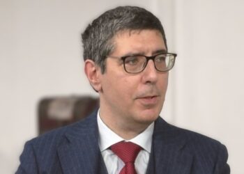 Il criminologo e giornalista abruzzese Luca Marrone premiato dalla Ruggero II University per il giornalismo d’inchiesta