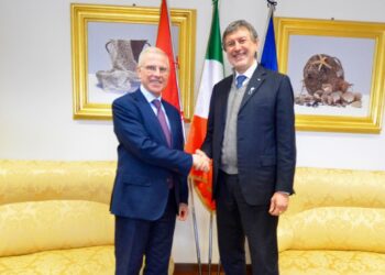 Il presidente Marsilio riceve il nuovo prefetto dell’Aquila, Vito Cusumano