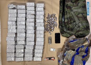 Oltre 30 chili di droga nascosti in casa: arrestato 23enne