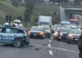 Il poliziotto investito in autostrada è in prognosi riservata. Ferito lievemente anche sindaco di Rocca Pia